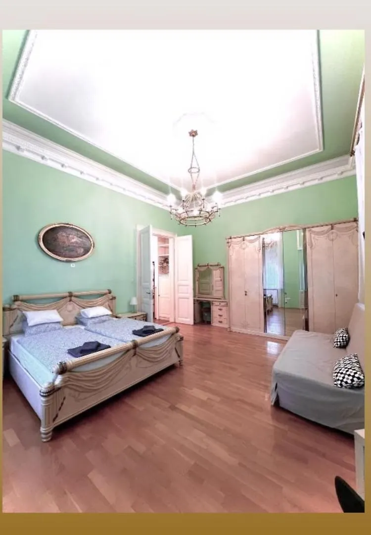 Riverside Apartment Budapest